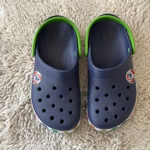 NWOT Grateful Dead Dancing Bear Crocs size 7 women 5 men